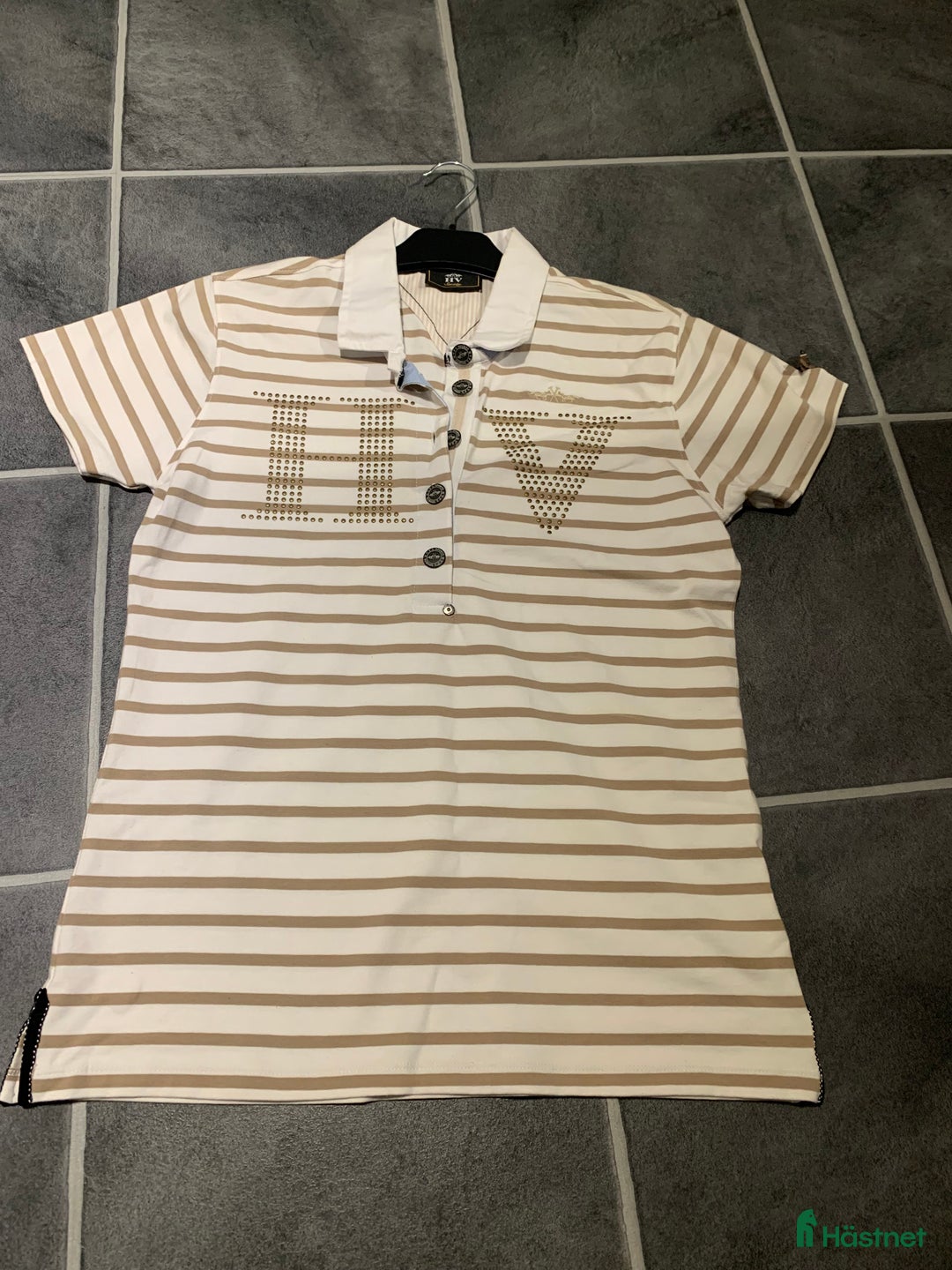 Övrigt Ridkläder ryttarutrustning till salu: HV Polo pikétröja  i Floby - Annons 1