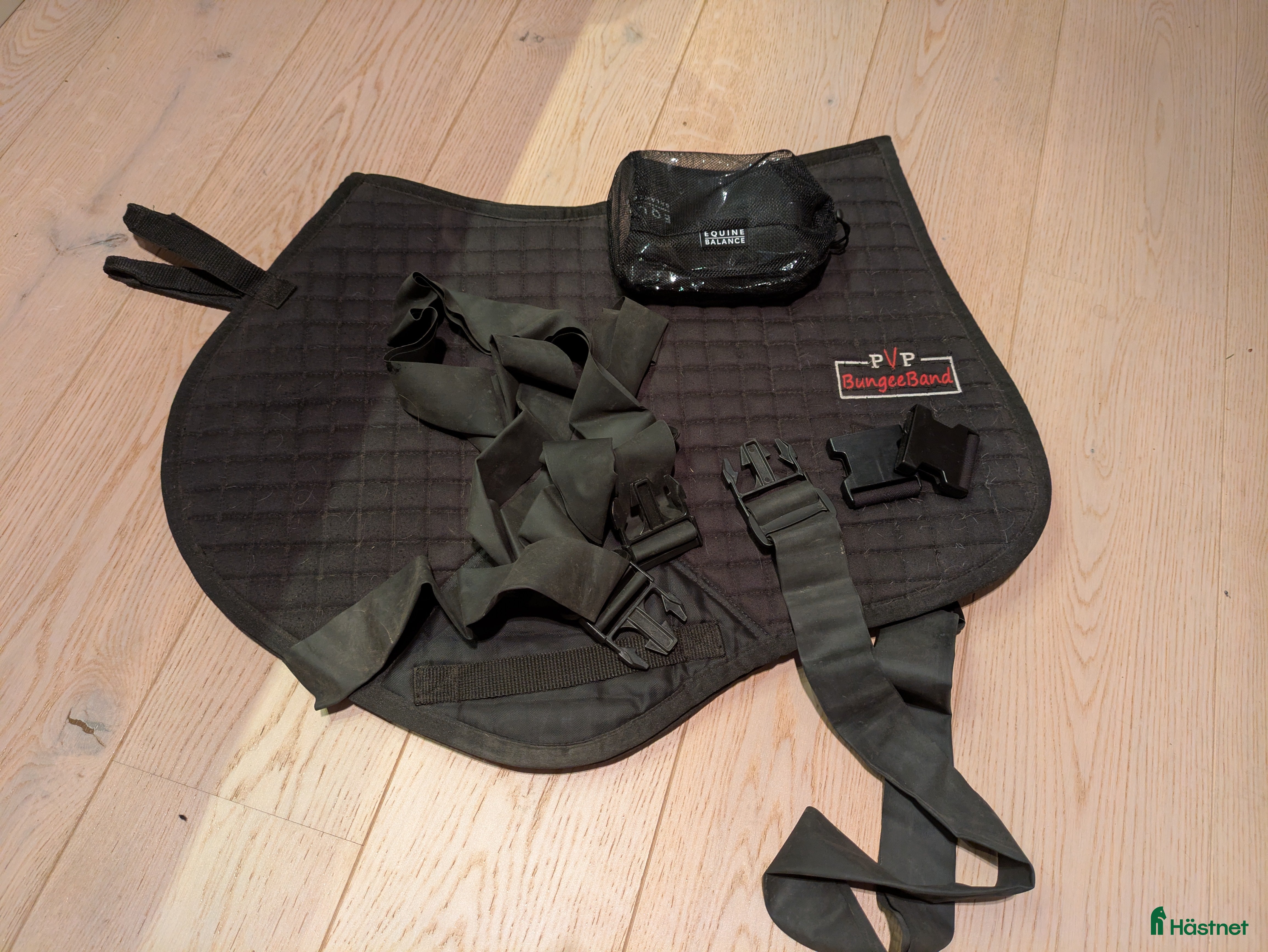 Schabrak & Vojlockar hästutrustning till salu: PvP Bungee Band (motsv Equiband) full i Huddinge - Annons 10
