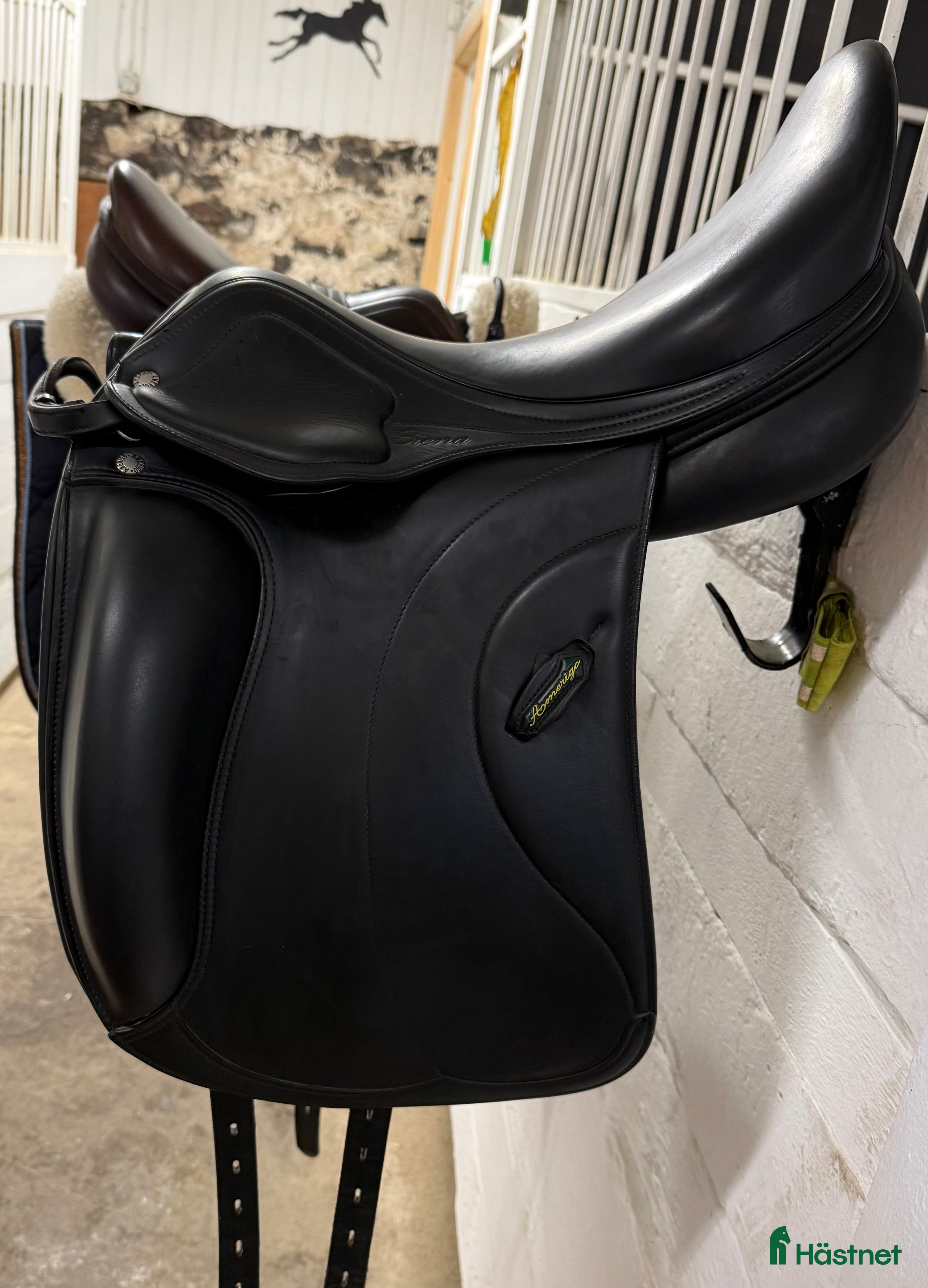 Sadlar hästutrustning till salu: Amerigo pasubio 17 ” i Hudiksvall - Annons 1