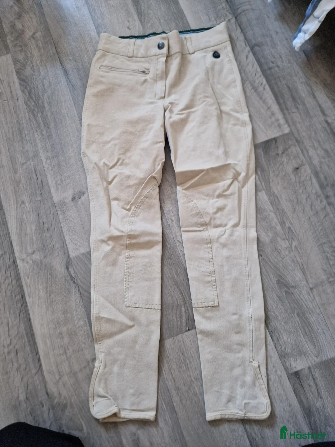 Ridbyxor ryttarutrustning till salu: ridbyxor i Hallstahammar - Annons 1