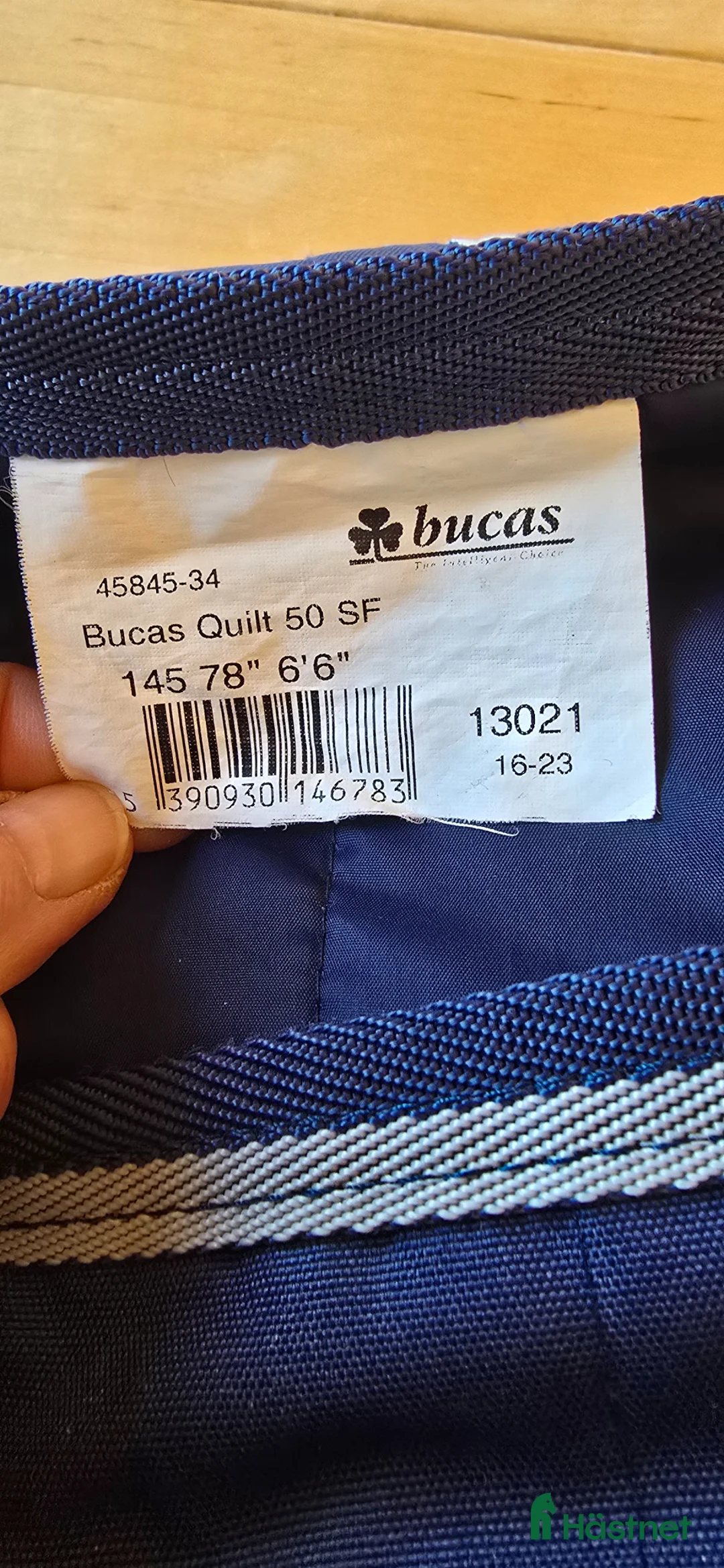 Täcken hästutrustning till salu: Bucas stalltäcke - Annons 2