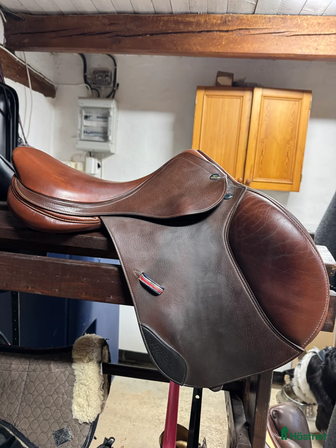 Sadlar hästutrustning till salu: Fin juniorsadel i Linköping - Annons 1