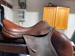 Sadlar hästutrustning Fin juniorsadel i Linköping - Annons 11