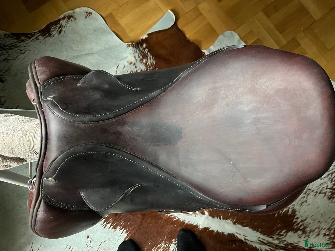 Sadlar hästutrustning till salu: Exclusive hoppsadel I premium klass i Kinnahult - Annons 2