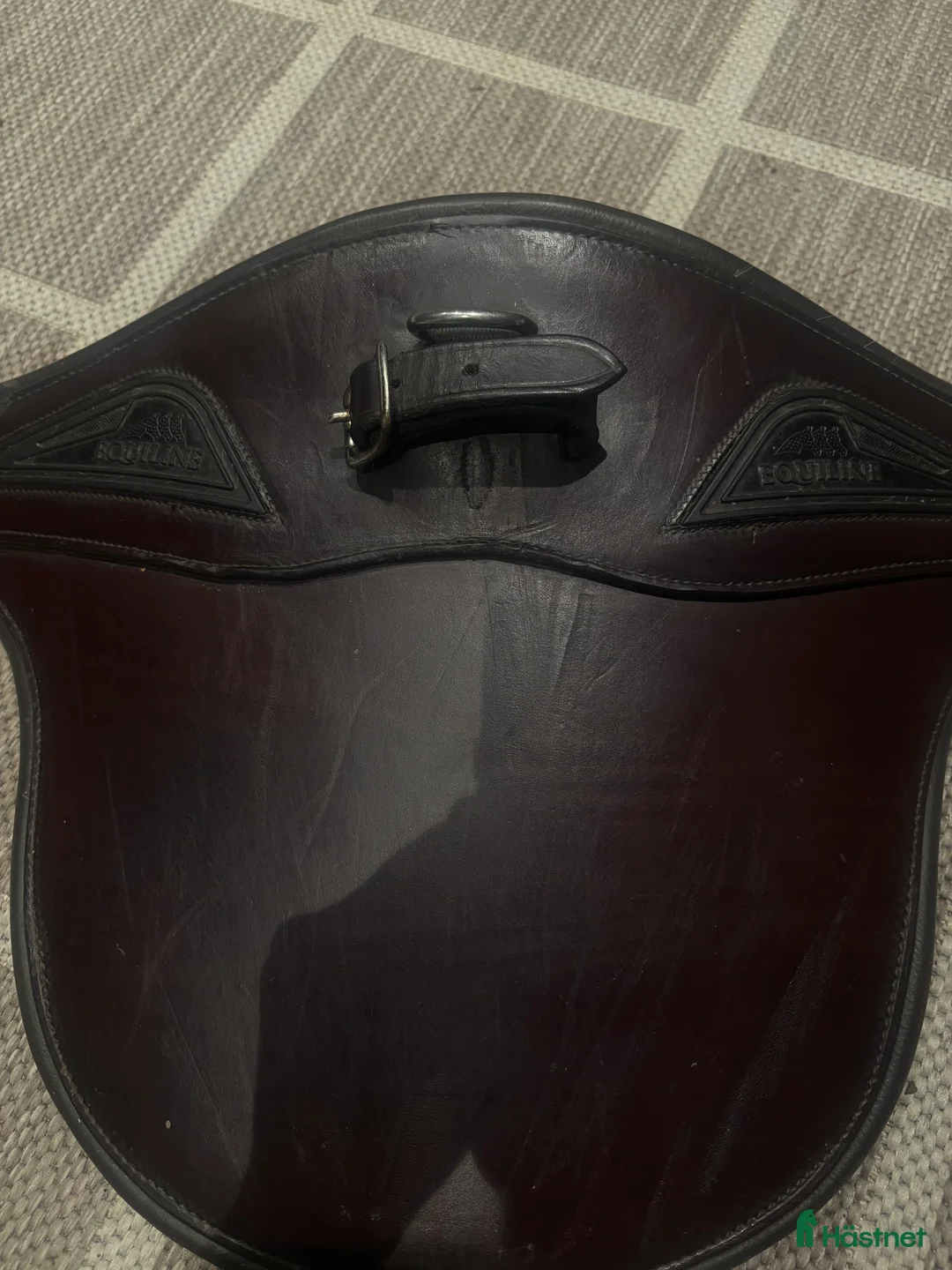 Sadeltillbehör hästutrustning till salu: Equiline magplatta/hopplatta i Vallentuna - Annons 2