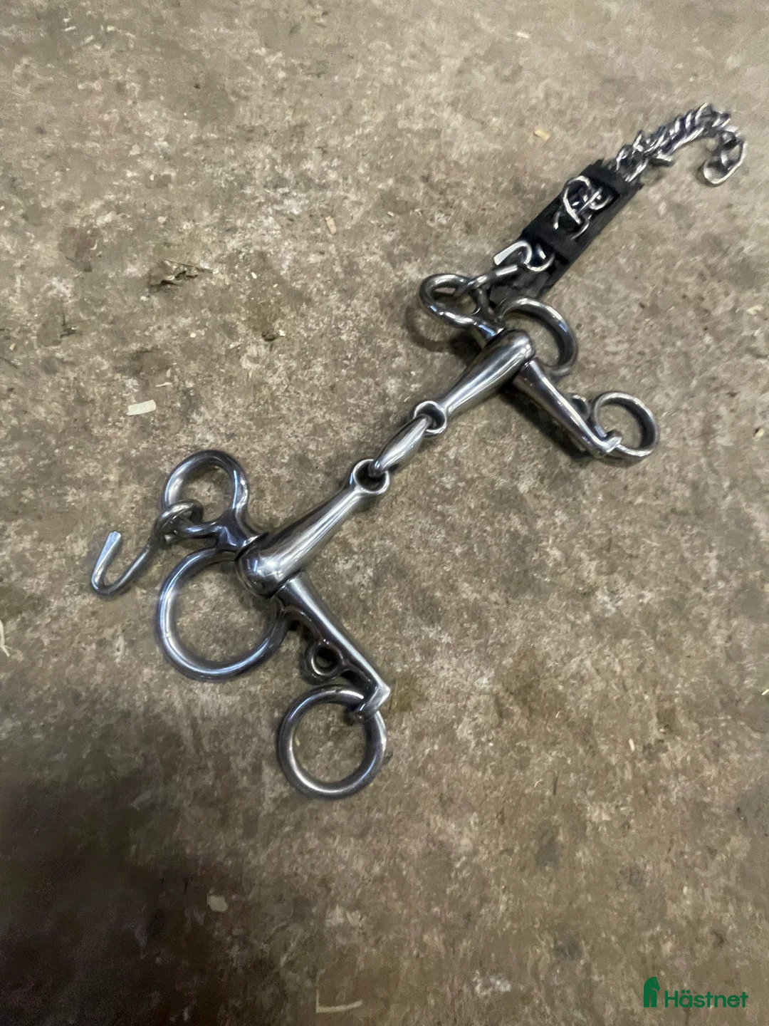 Bett hästutrustning till salu: Tredelat baby pelhalm strl 115 - Annons 2