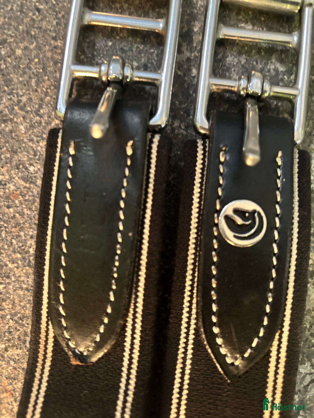 Sadeltillbehör hästutrustning till salu: Svart sadelgjord Fairfield 120cm i Lessebo - Annons 3