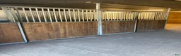  stallplats finnes: Välskött stall på Österlen uthyres. i Sankt OLOF - Annons 1