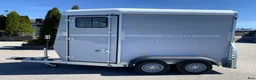 Hästtransporter  fordon & transport till salu: Fautras Provan- öppna/stäng bakbommen framifrån - Annons 1
