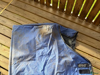 Täcken hästutrustning till salu: Hästtäcken i Undrom - Annons 1