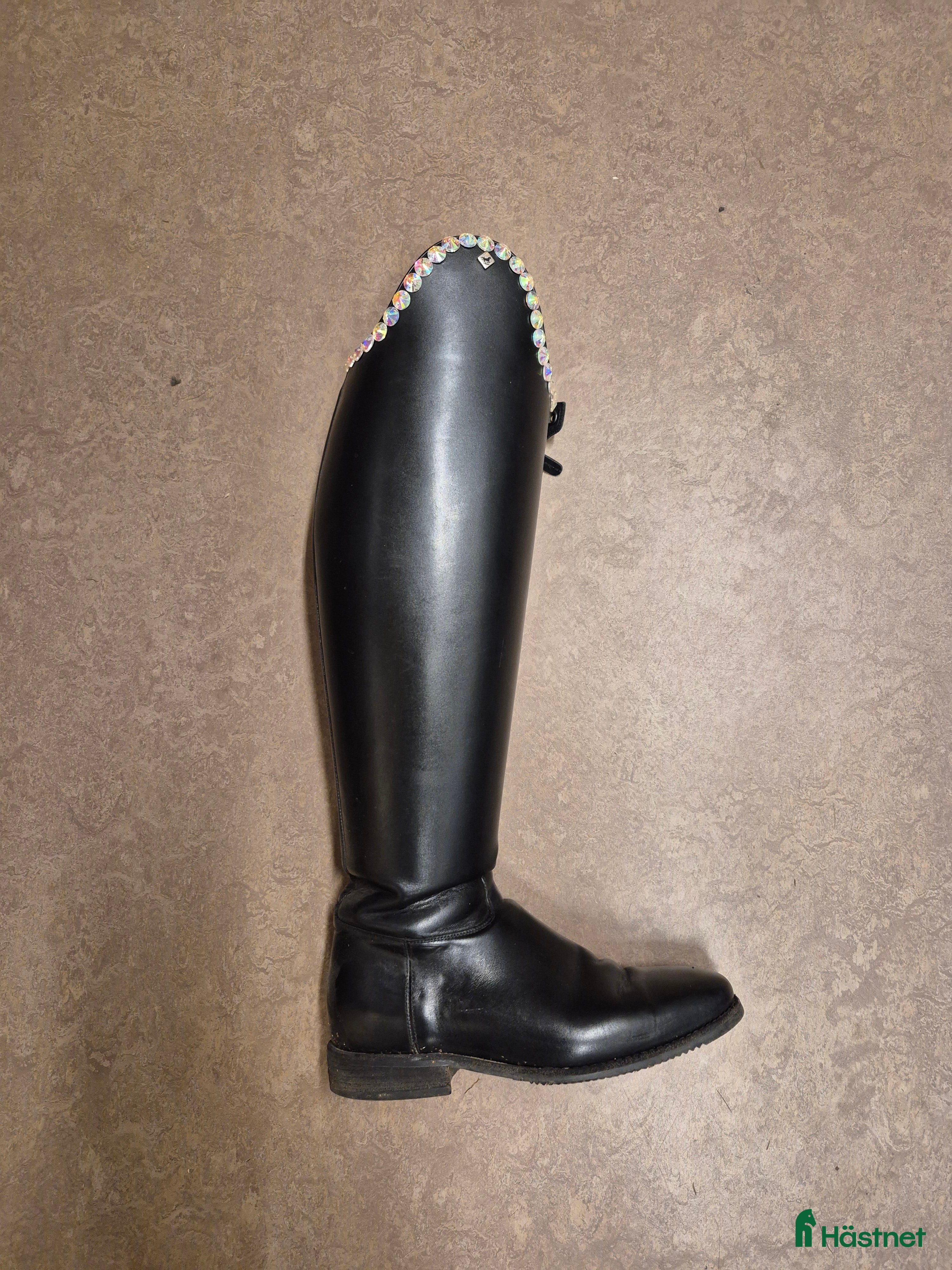 Ridstövlar ryttarutrustning till salu: Dressyrstövlar med extra allt i Kungsängen - Annons 5
