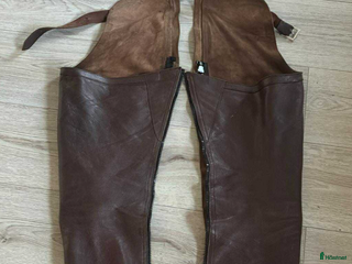Ridbyxor ryttarutrustning till salu: Chaps stl small i Söderköping - Annons 15