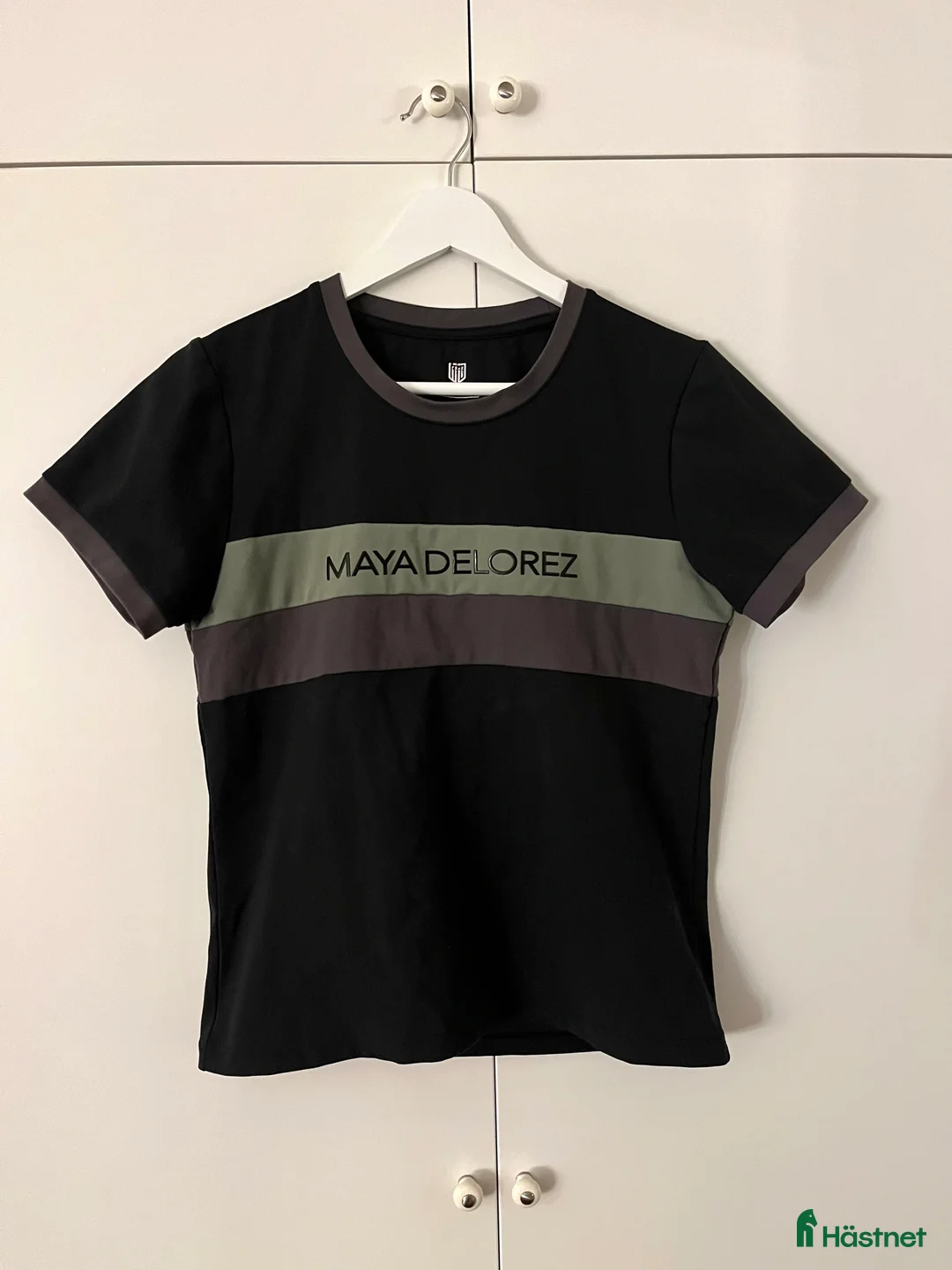 Övrigt Ridkläder ryttarutrustning till salu: Maya Delorez tshirt i Frösön - Annons 1