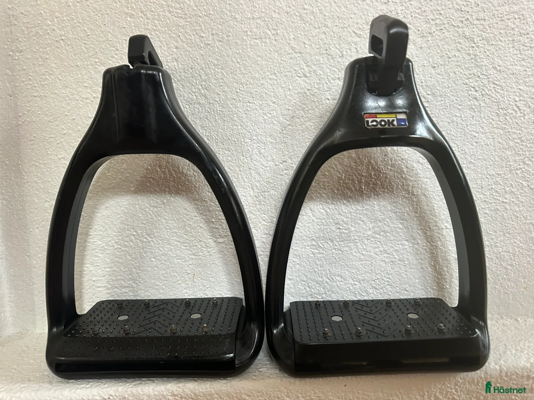 Sadeltillbehör hästutrustning till salu: Rid up Säkerhetsstigbygel  - Annons 1