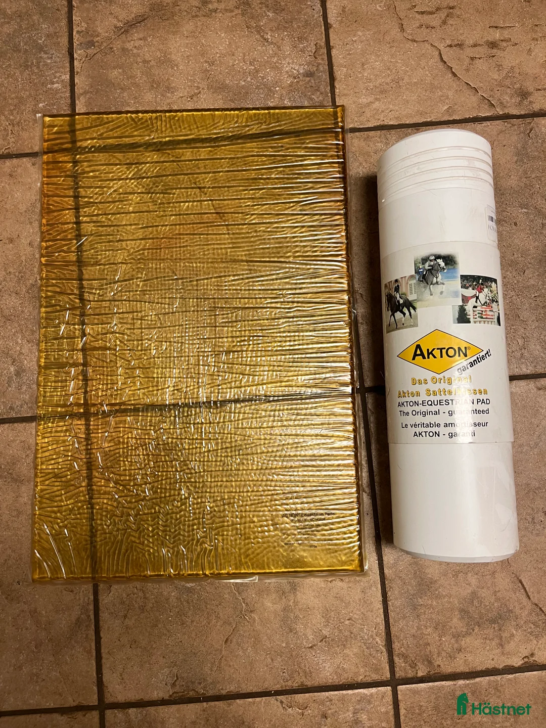 Sadeltillbehör hästutrustning till salu: Akton gelpad  i Forserum - Annons 1