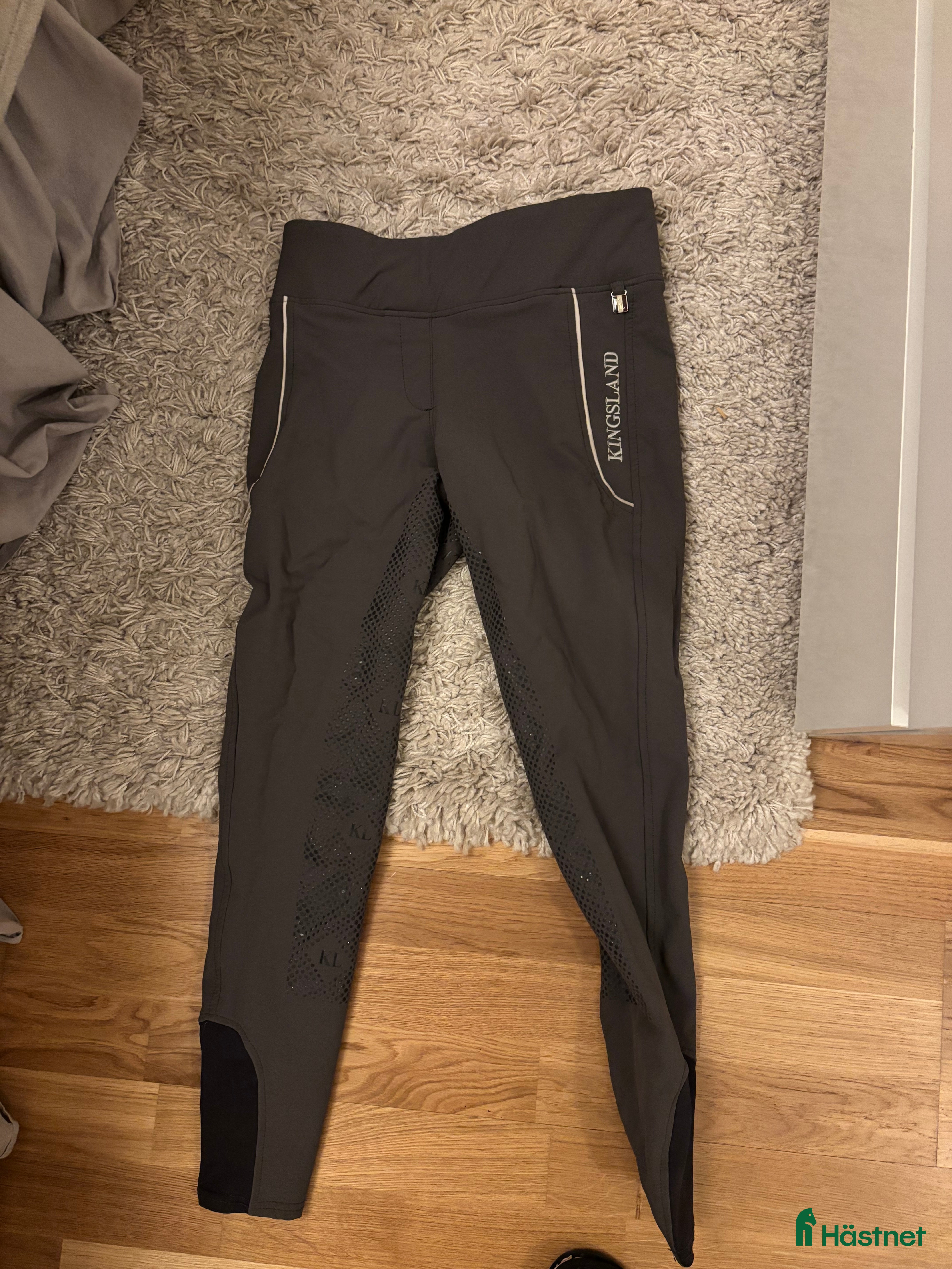 Övrigt Ridkläder ryttarutrustning till salu: Fynda ridkläder! i Norrköping - Annons 1