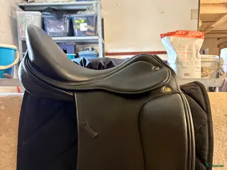 Sadlar hästutrustning Lucky idol dressyrsadel - Annons 2