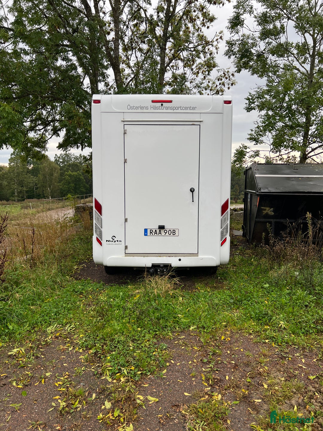 Hästlastbilar  fordon & transport till salu: Tvåhästars hästlastbil b-kort -22 momsad i Olofström - Annons 2