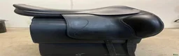 Sadlar hästutrustning till salu: Equipe EK carbon 17” +3 - Annons 2