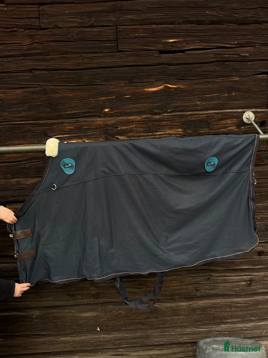 Täcken hästutrustning till salu: Täcken säljes - Annons 1