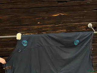 Täcken hästutrustning Täcken säljes - Annons 3