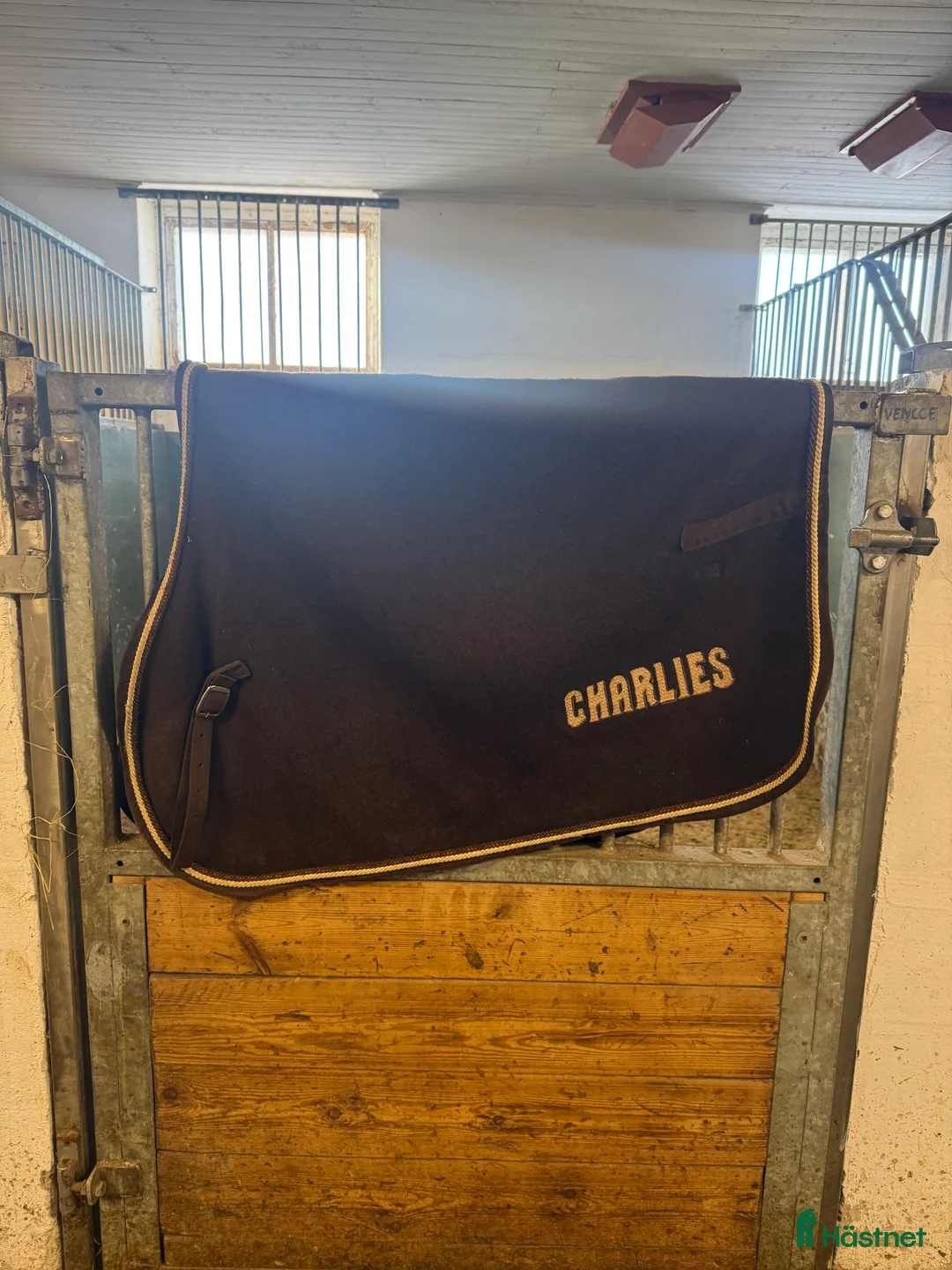 Täcken hästutrustning till salu: Ländtäcke, Full i Vännäs - Annons 1