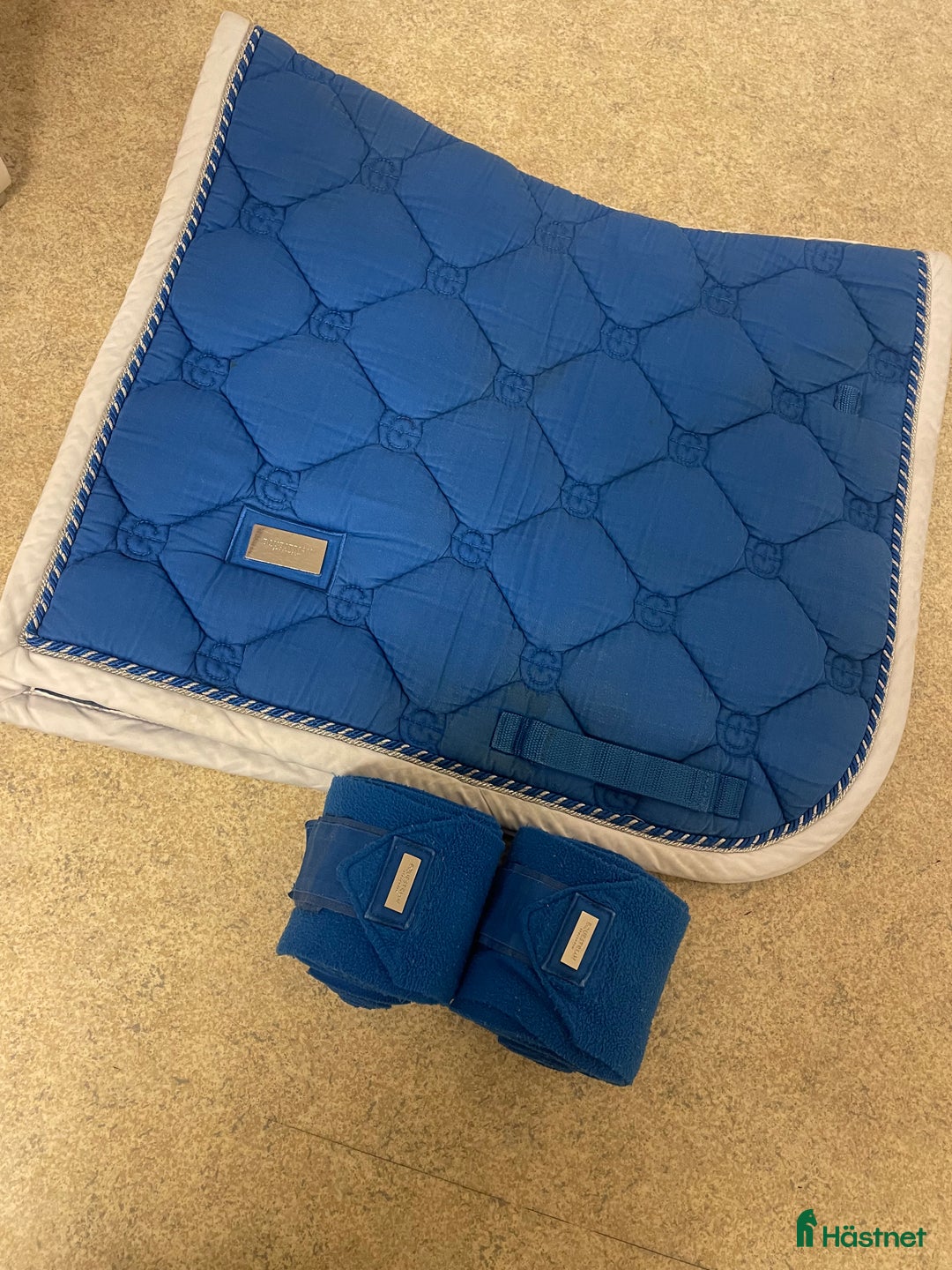 Schabrak & Vojlockar hästutrustning till salu: Flera Dressyrschabrak från Equestrian Stockholm  i Brastad - Annons 3