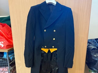 Jackor & Kavajer ryttarutrustning till salu: Pikeur-frack i Vendelsö - Annons 20