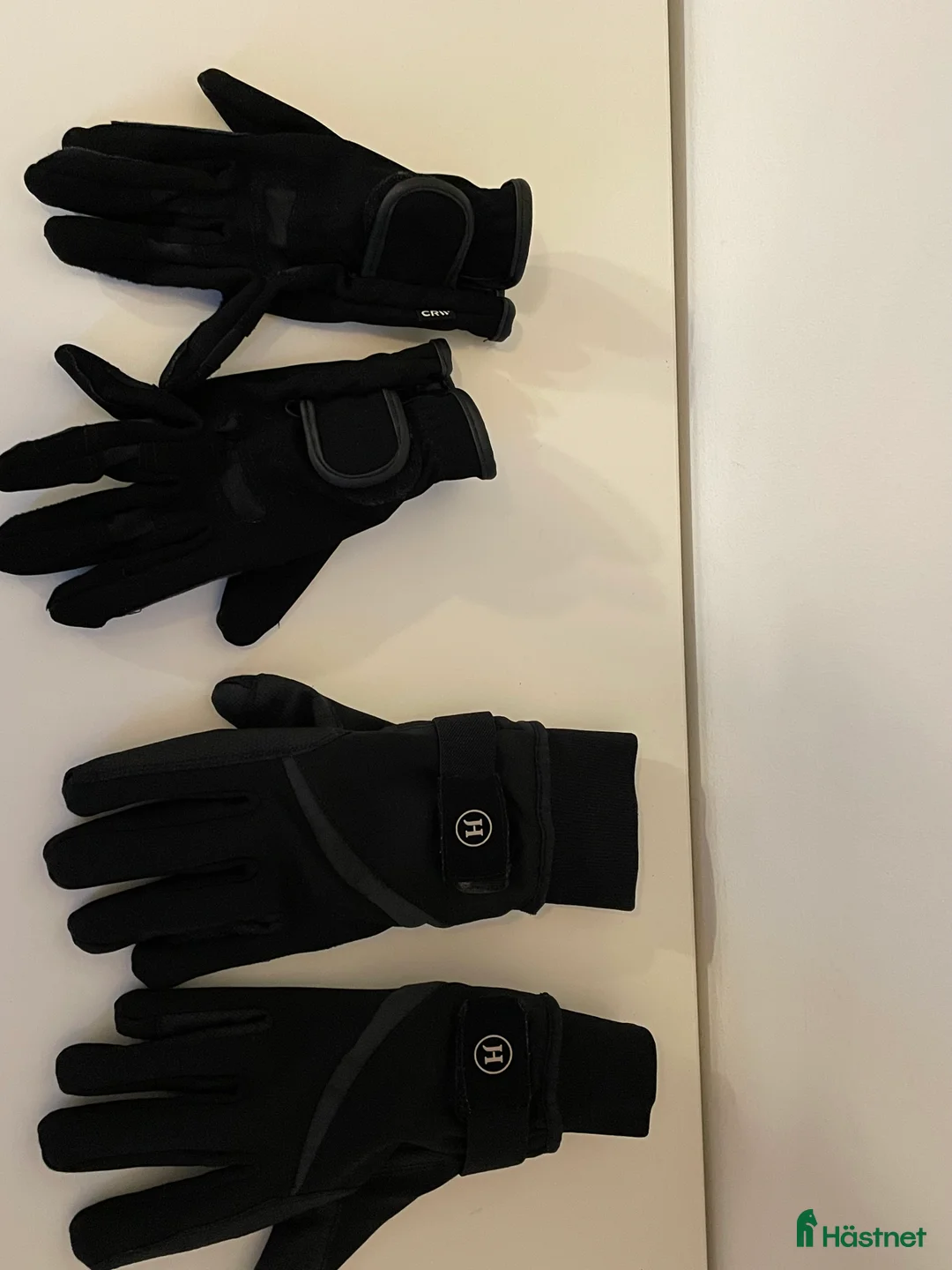 Övrigt Ridkläder ryttarutrustning till salu: Ridhanskar till salu i Södertälje - Annons 1