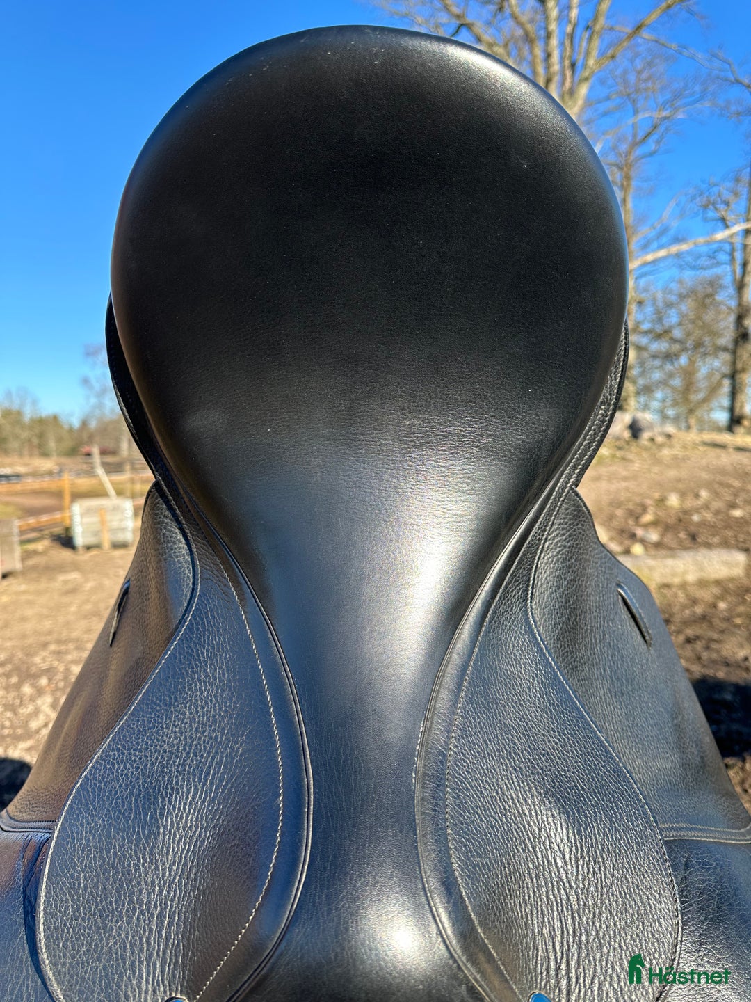 Sadlar hästutrustning till salu: Lippo Vanessa 17,5 Dressyr i Kalmar - Annons 6