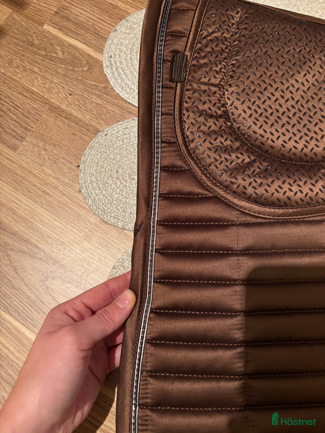 Schabrak & Vojlockar hästutrustning till salu: Schabrak med tryckavlastning i Härryda - Annons 5