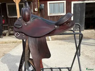 Sadlar hästutrustning Härlig western sadel - Annons 1