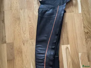 Övrig Ryttarutrustning ryttarutrustning till salu: Långa chaps bruna - Annons 6