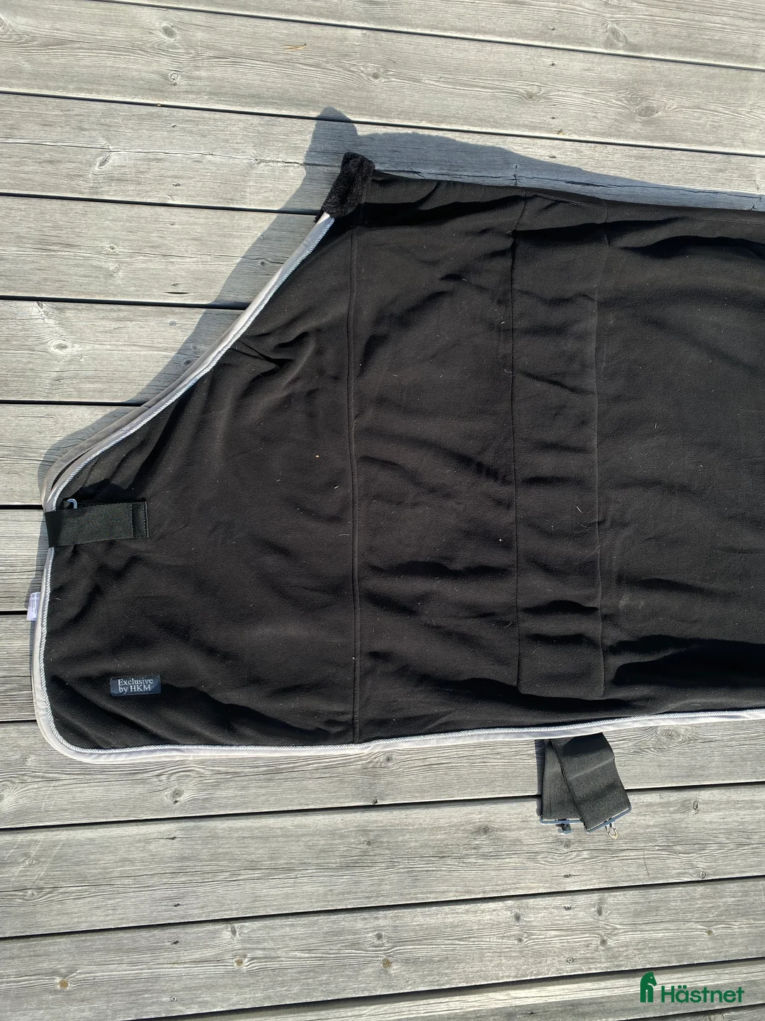 Täcken hästutrustning till salu: Fint fleecetäcke  i Upplands Väsby - Annons 3