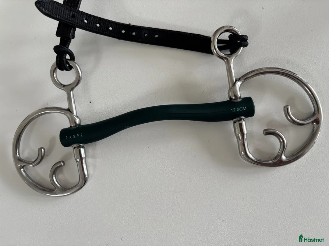 Bett hästutrustning till salu: Oanvänt fager Andrea bett st 12.5 - Annons 1