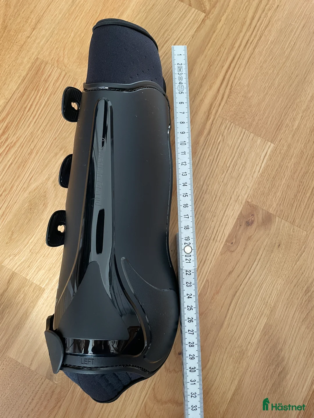 Benskydd hästutrustning till salu: Back on track benskydd bak FULL Oanvända - Annons 4