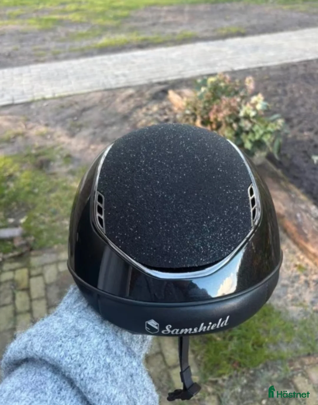 Hjälmar ryttarutrustning till salu: Miss Shield 2.0 Glossy Crystal Fabric - Annons 4