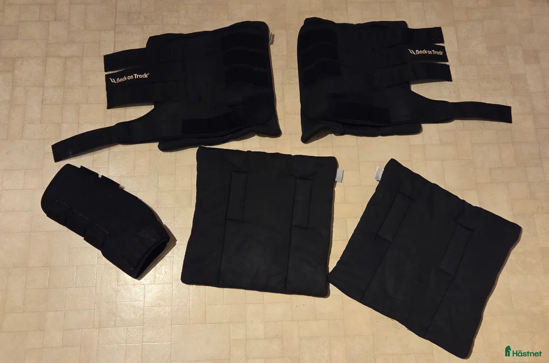 Benskydd hästutrustning till salu: Back on Track Royal Quick Wraps stallbandage i Hudiksvall - Annons 2