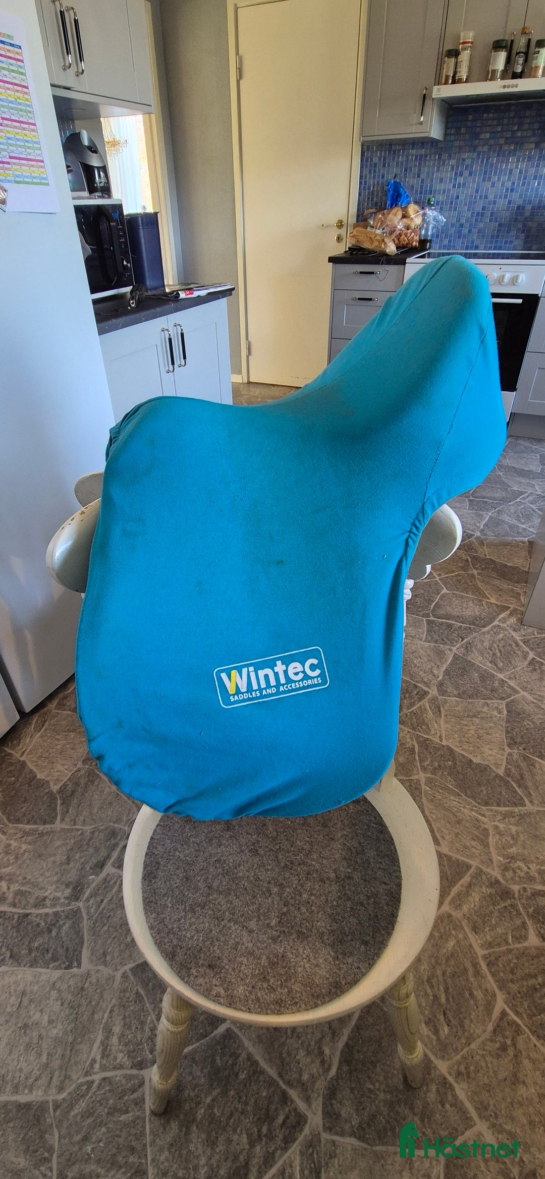 Sadlar hästutrustning till salu: Sadel för hästar med hög manke i Fagersta - Annons 6