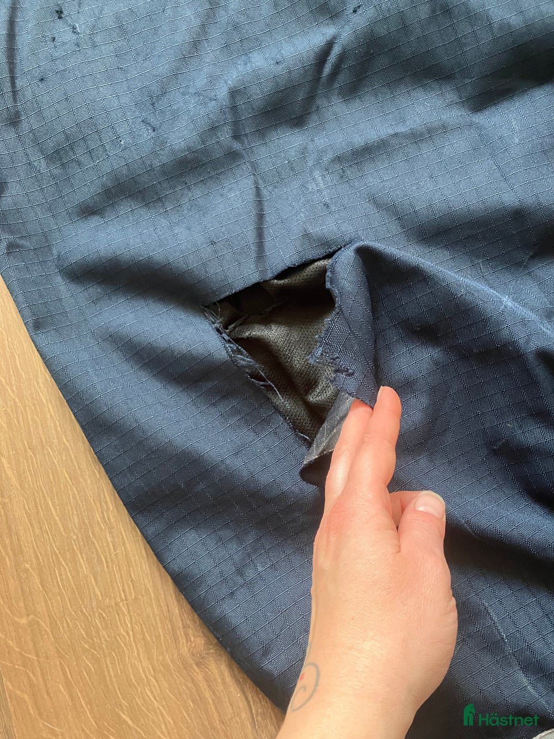 Täcken hästutrustning till salu: Täcken i 115cm vinter/regn i Skärplinge - Annons 2