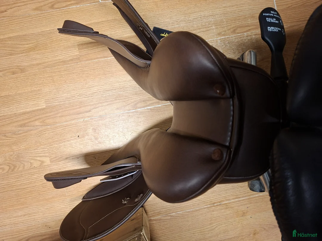 Sadlar hästutrustning till salu: Lippo Espanza Elite  - Annons 7
