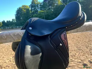 Sadlar hästutrustning Equiline Elite 16” - Annons 4