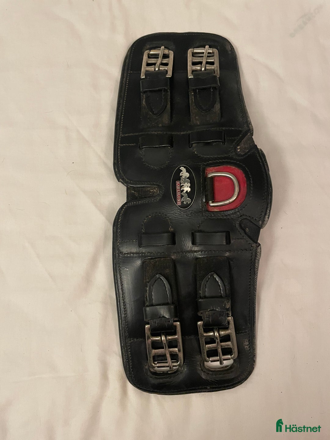 Sadeltillbehör hästutrustning till salu: Karlslund sadelgjord dressyr 30cm i Falun - Annons 1