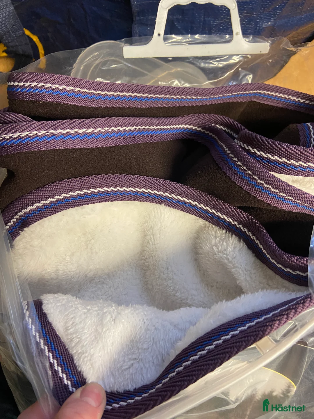 Täcken hästutrustning till salu: Helt nytt fleecetäcke i Korsberga - Annons 2