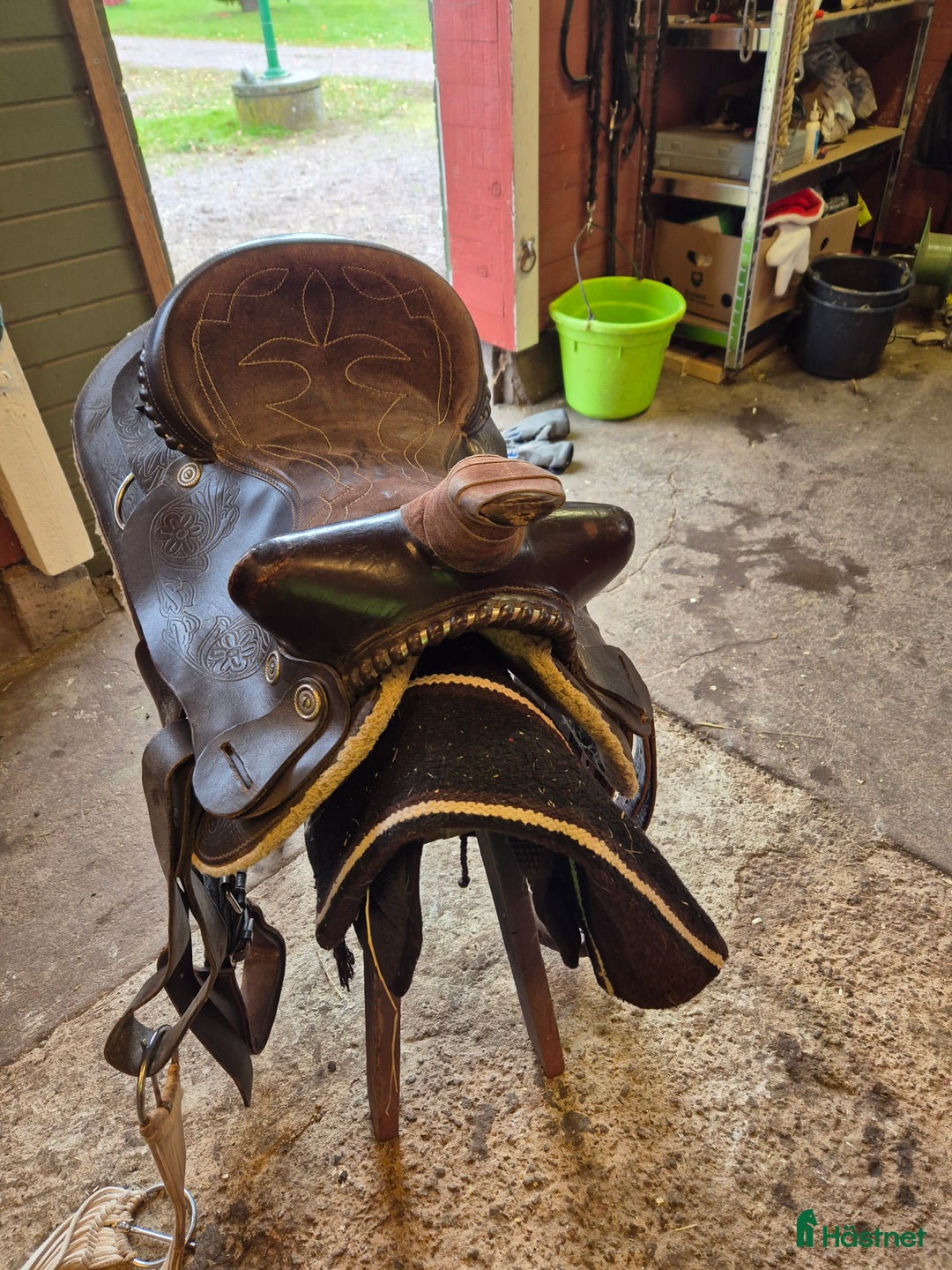 Sadlar hästutrustning till salu: Western sadel  i Mjölby - Annons 3