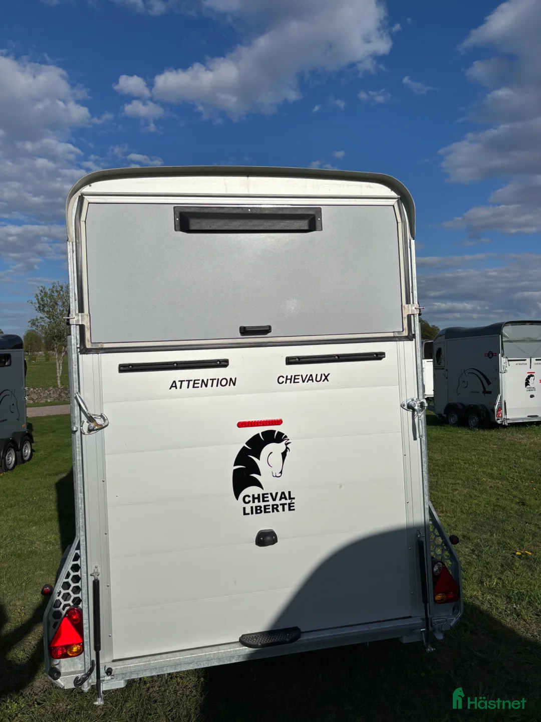Hästtransporter  fordon & transport till salu: Cheval Touring Country - Annons 3