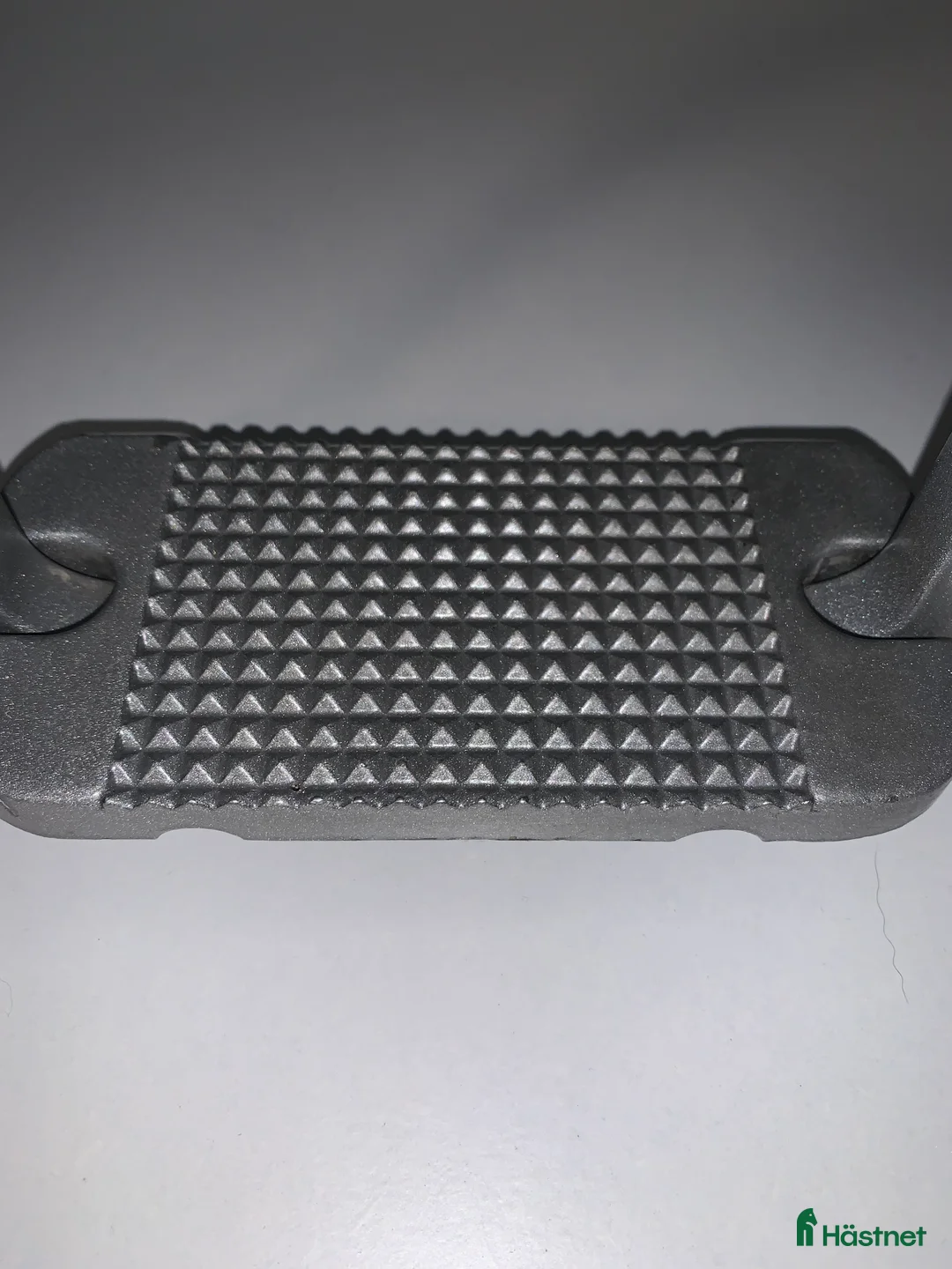 Stigbyglar hästutrustning till salu: Fina stigbyglar  i Lindome - Annons 4