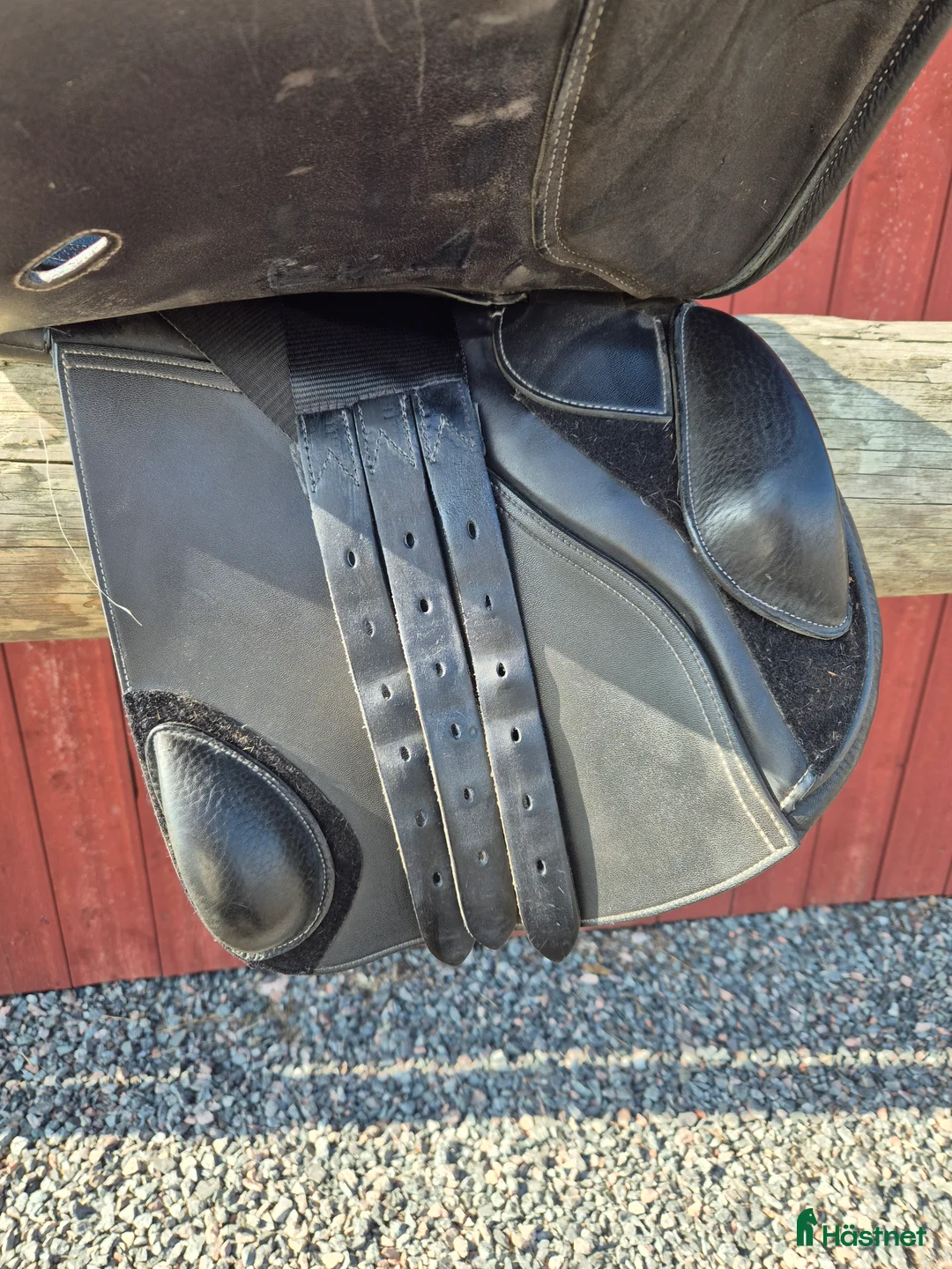 Sadlar hästutrustning till salu: Lippo enzo 17" i Lidköping - Annons 4