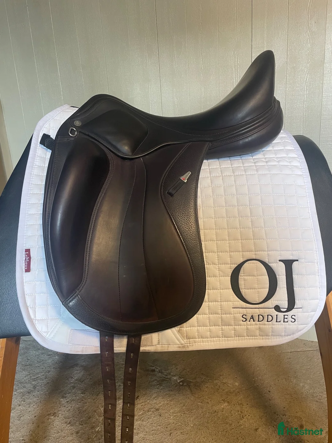 Sadlar hästutrustning till salu: Fin Equipe Glamour 17,5” - Annons 1