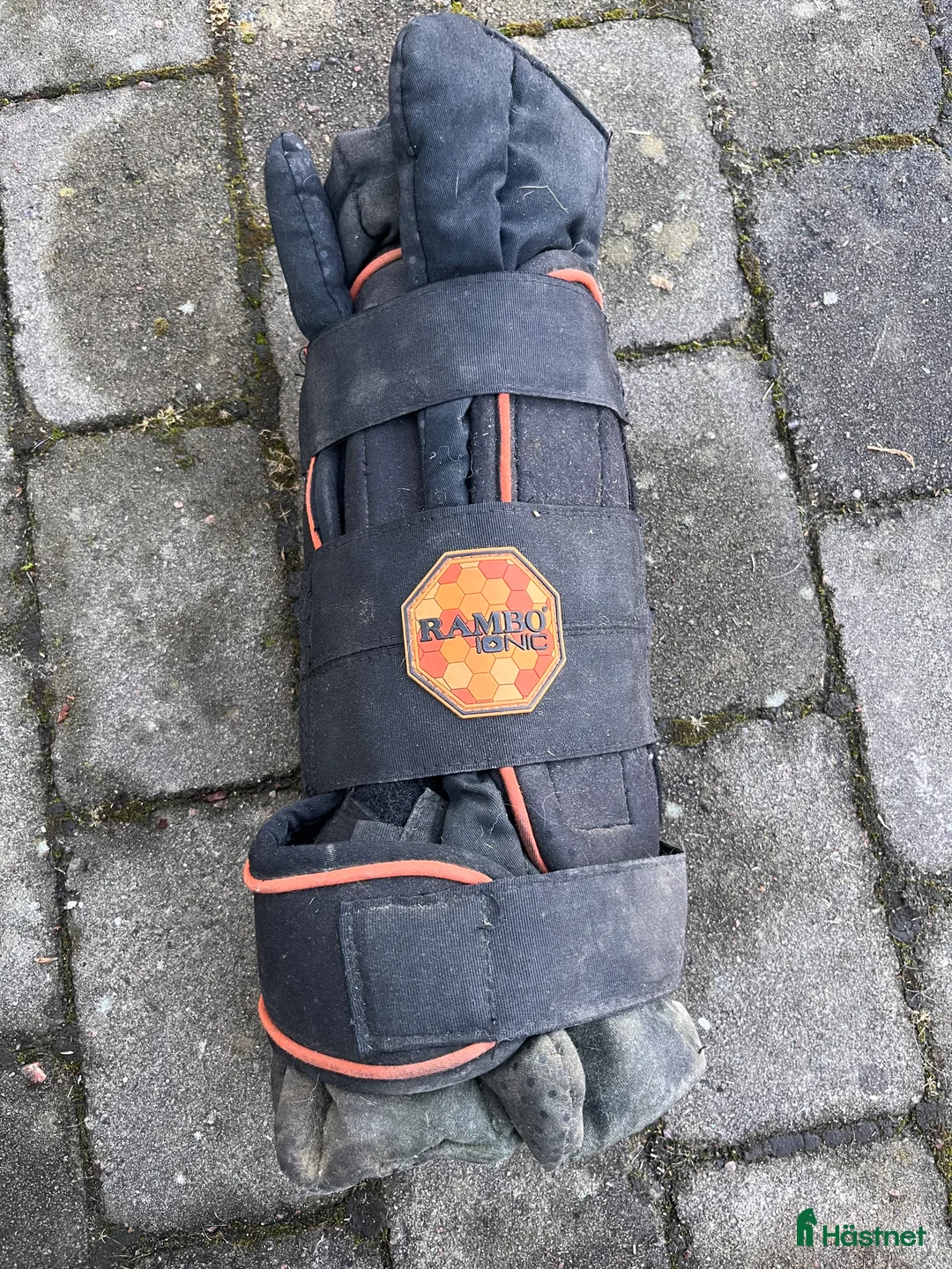 Benskydd hästutrustning till salu: Rambo Ionic transportskydd - Annons 1
